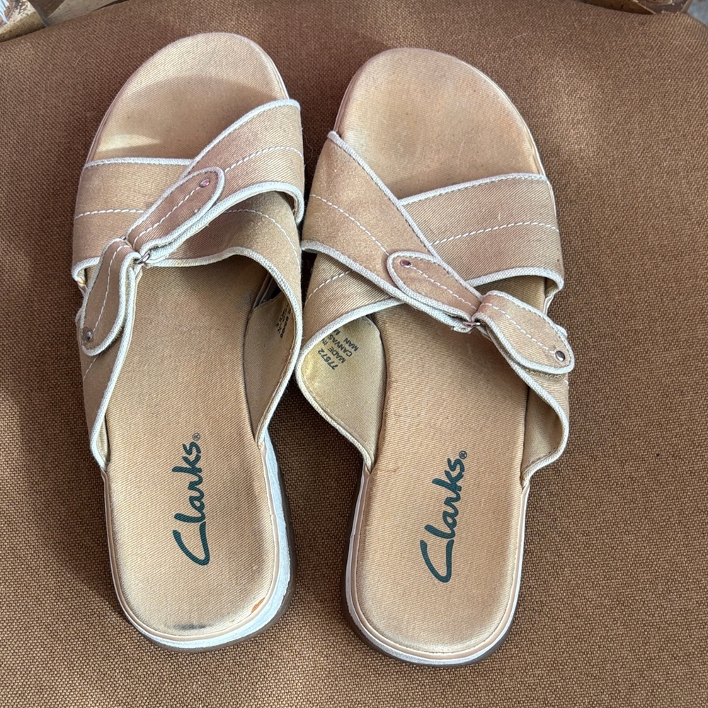 Clarks Women's Light Tan Slip-On Sandals